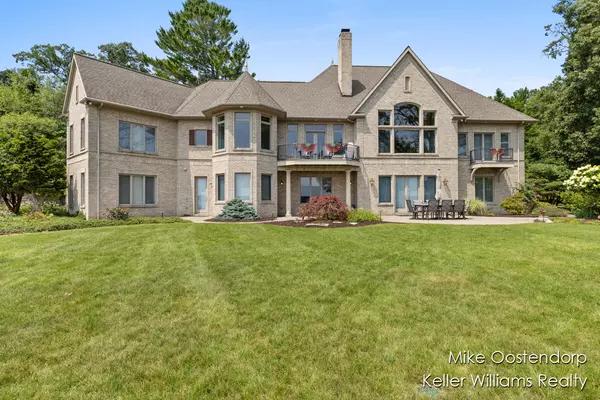 6275 W Old Channel Trail, Montague, MI 49437