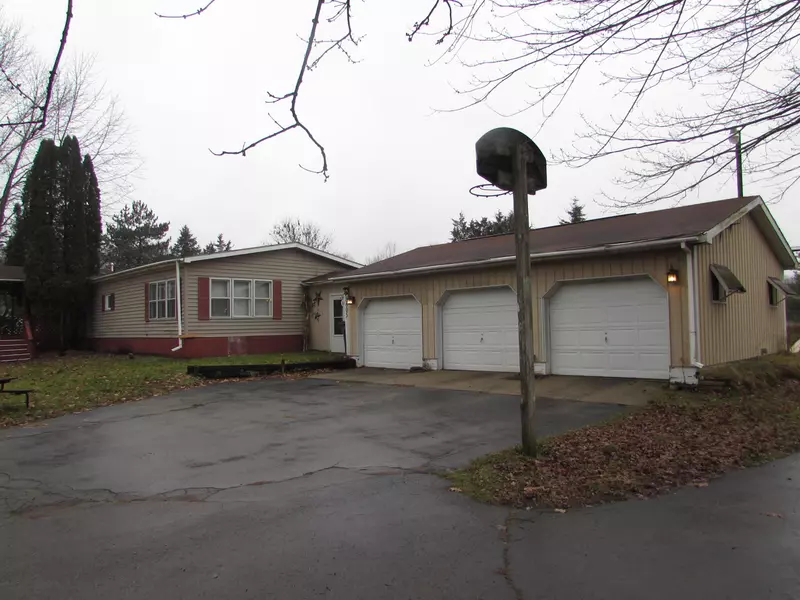 8605 R S Drive, Burlington, MI 49029