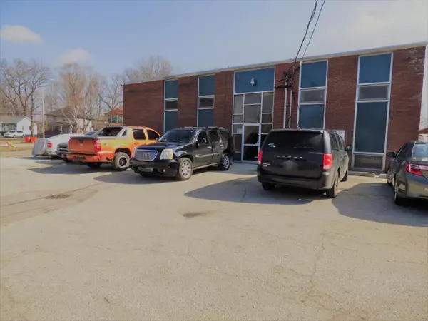 Benton Harbor, MI 49022,858 Pipestone Street