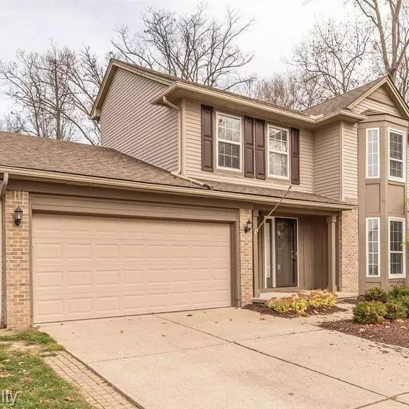 South Lyon, MI 48178,924 Eastcreek Drive