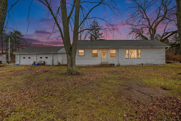 20674 Junction Road, Bellevue, MI 49021