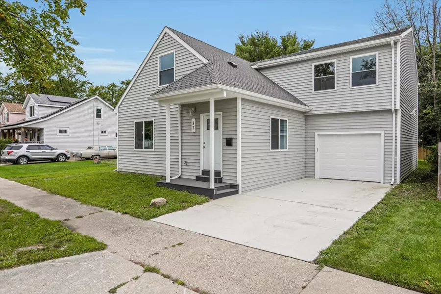 32 W Hayes Avenue, Hazel Park, MI 48030