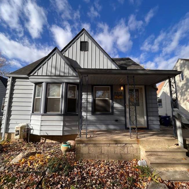 9919 TECUMSEH,  Redford,  MI 48239