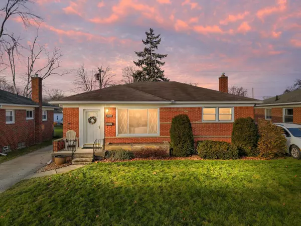 28335 Palmer Boulevard, Madison Heights, MI 48071