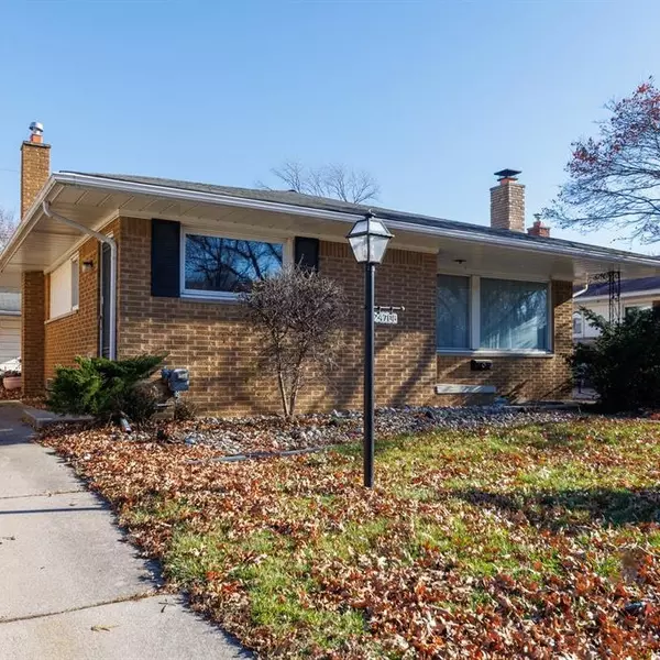 24708 Culver Street, Saint Clair Shores, MI 48080