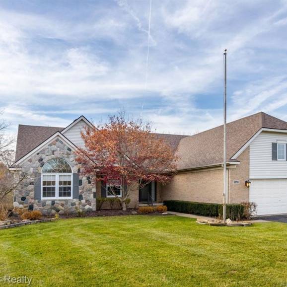 Brighton, MI 48114,10760 Grassy Knoll Court