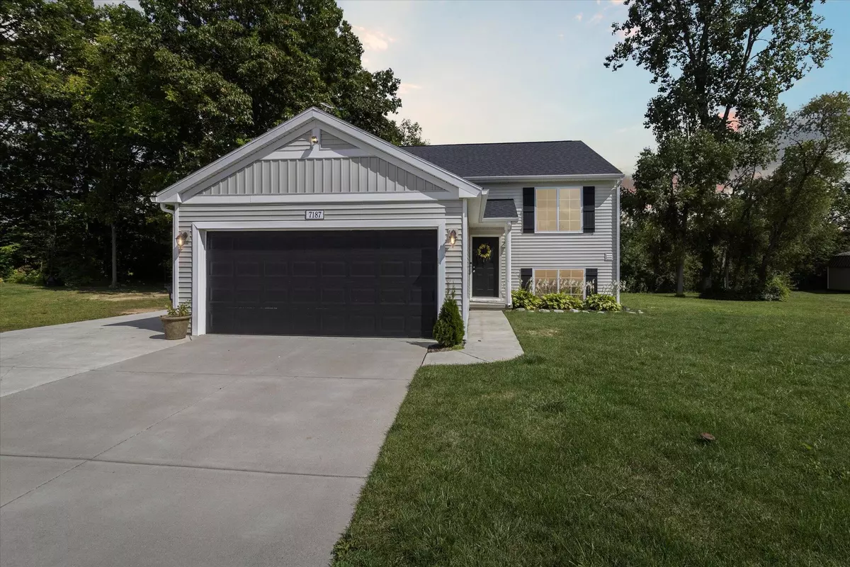 Grand Blanc, MI 48439,7187 GLENMEADOW Court