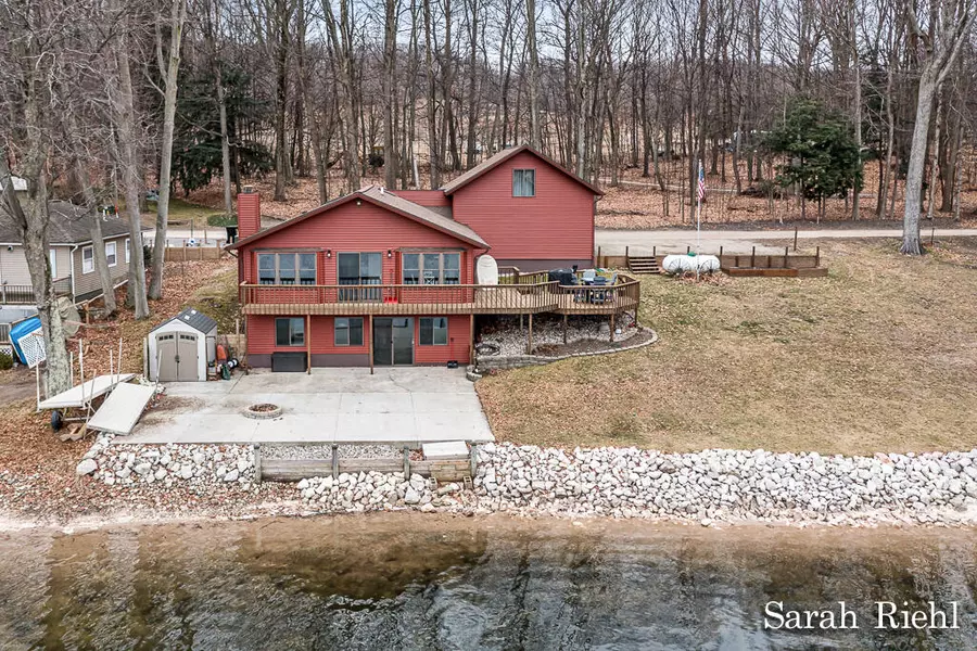 4090 W Orchard Drive, Hart, MI 49420