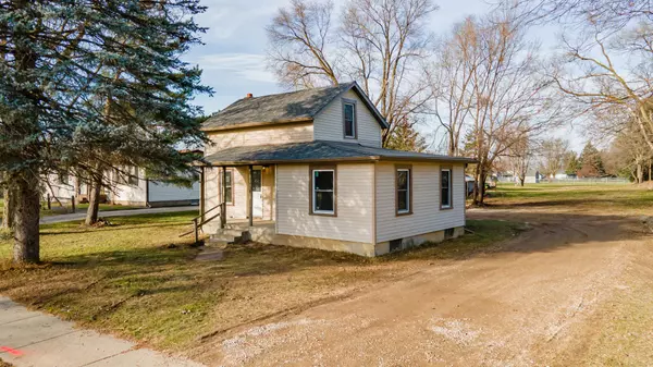 758 Ionia Road, Portland, MI 48875