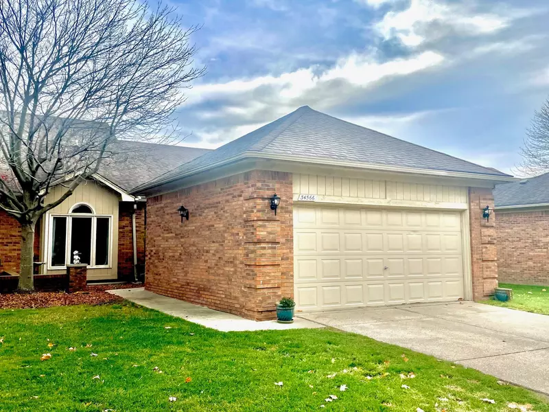 34566 Maple Ln Drive, Sterling Heights, MI 48312