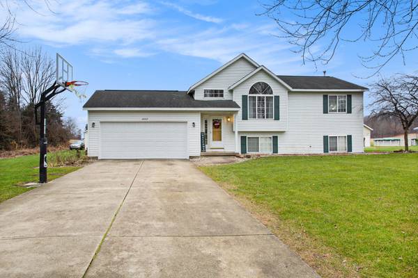 4002 Otuna Drive, Dorr, MI 49323