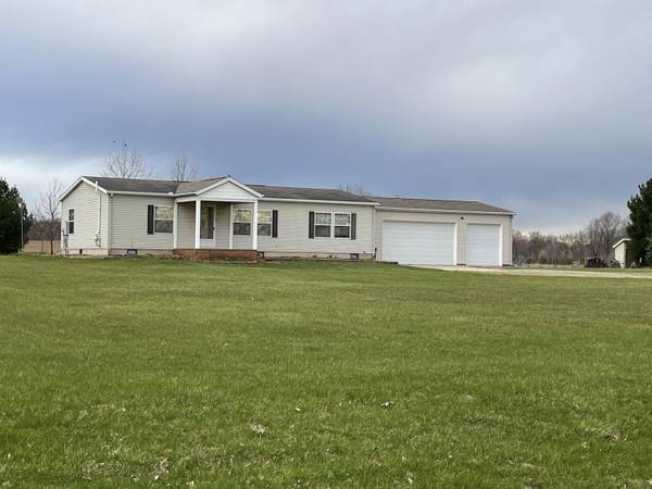 59854 Long Lake Road, Colon, MI 49040