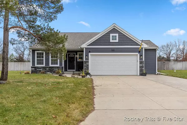 1326 Springview Court, Middleville, MI 49333