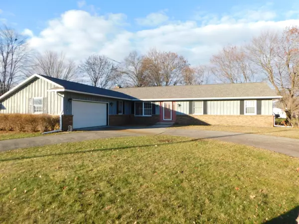 404 W Edgar Bergen Boulevard, Decatur, MI 49045