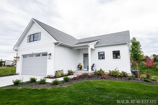 594 Sun Vale Lane, Grandville, MI 49418