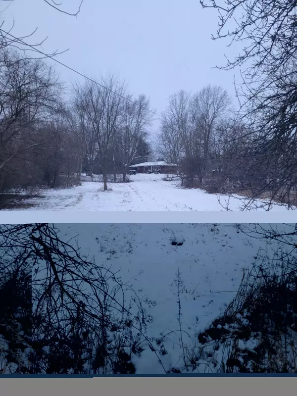 49578 45th Street, Paw Paw, MI 49079