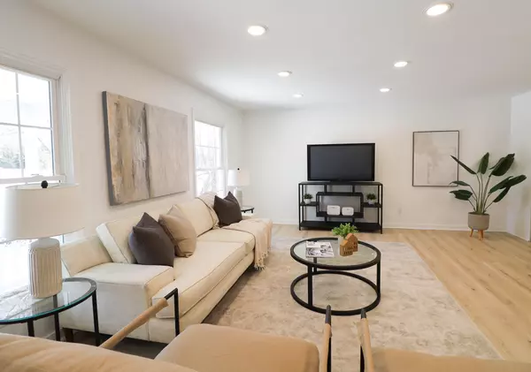 Beverly Hills, MI 48025,18103 Riverside Drive