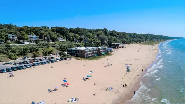 Grand Haven, MI 49417,1159 S Harbor Drive #C-3