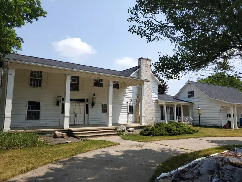 61071 Raintree Boulevard, Sturgis, MI 49091