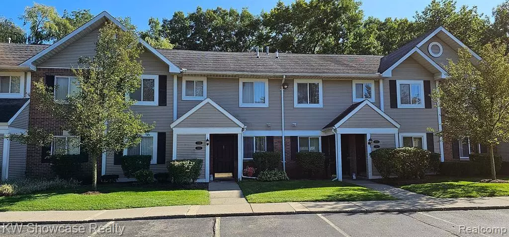 Farmington Hills, MI 48334,31474 Orchard Creek