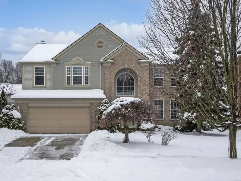 3337 Glacier Drive, Lake Orion, MI 48360