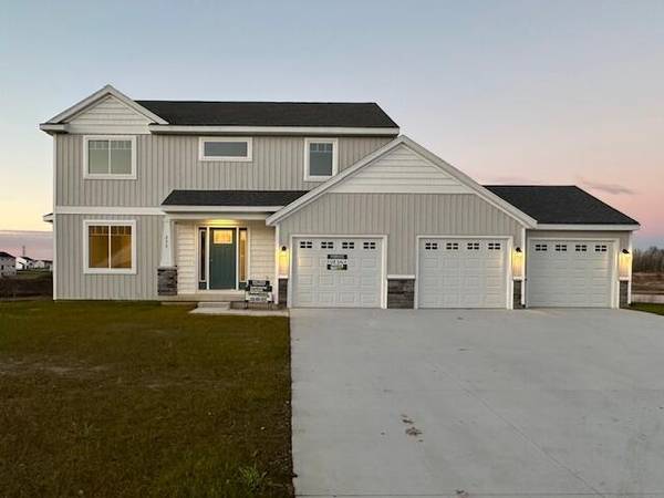 255 Warbler Drive, Caledonia, MI 49316