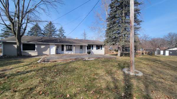 34472 Edgewater Drive, Paw Paw, MI 49079