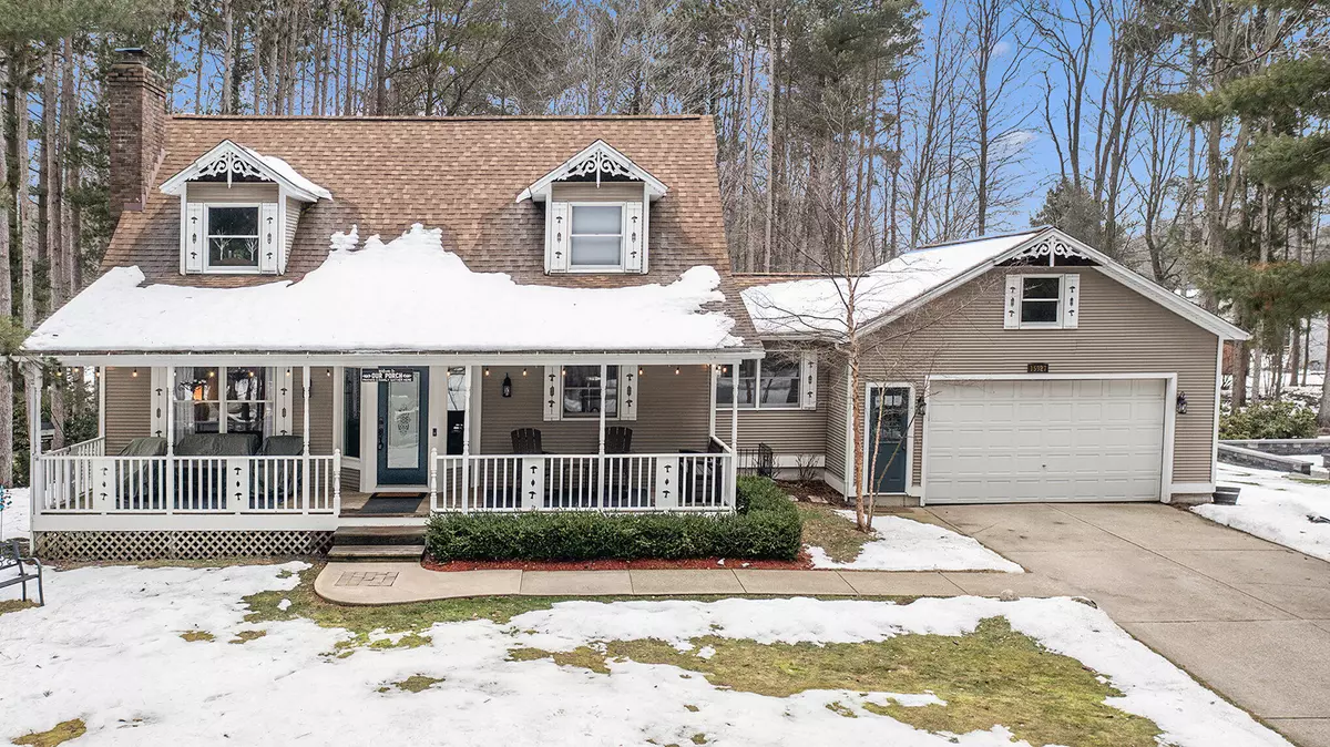 Holland, MI 49424,15927 Fendt Farm Drive