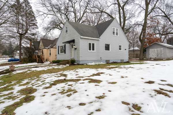 1104 Maybelle NE Street, Grand Rapids, MI 49503