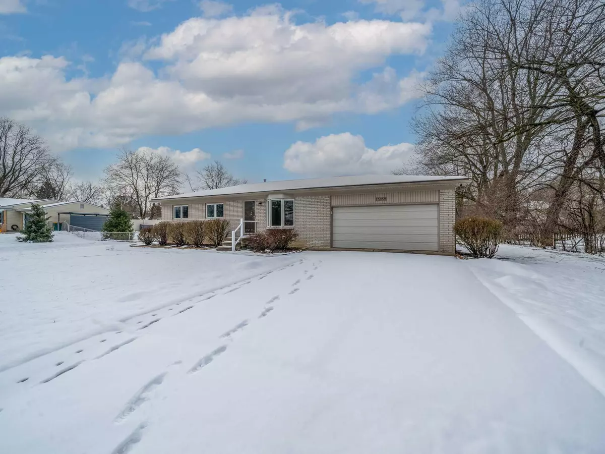 Farmington Hills, MI 48336,23959 Springbrook Drive