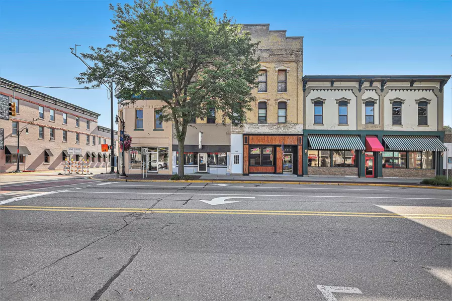 102 S Lafayette Street, Greenville, MI 48838