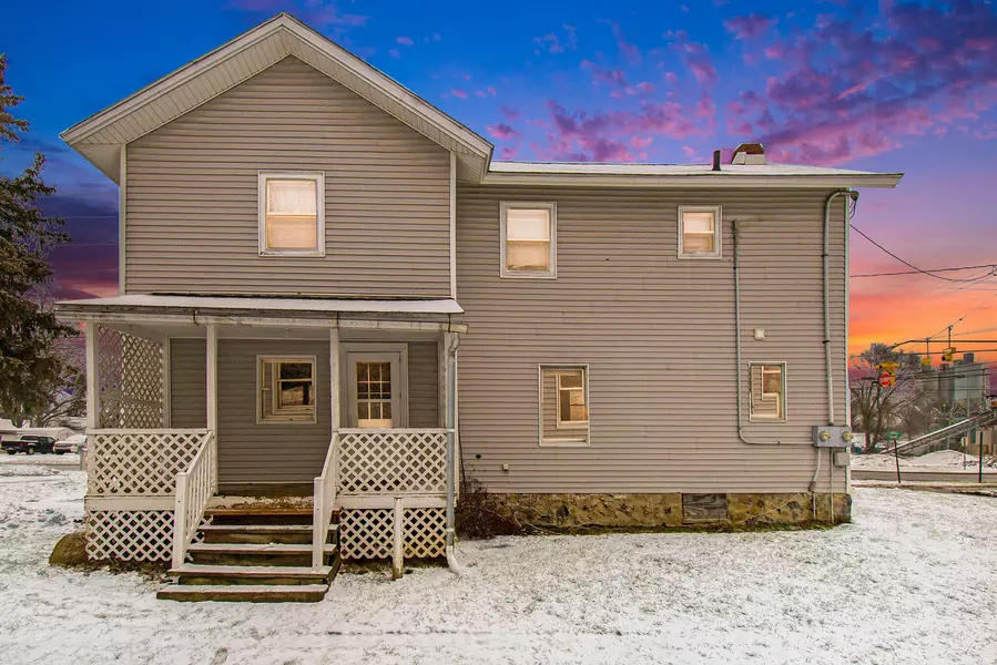 238 S Lincoln Street, Charlotte, MI 48813