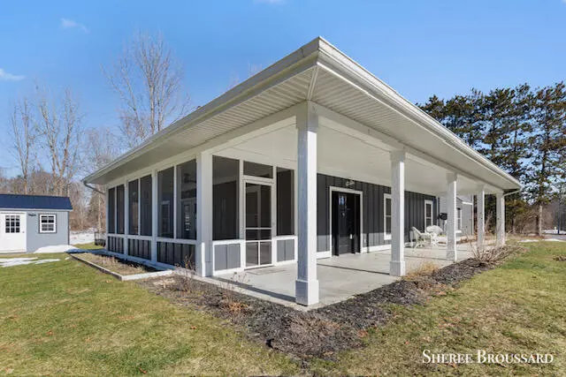 9351 Wabasis NE Avenue, Greenville, MI 48838