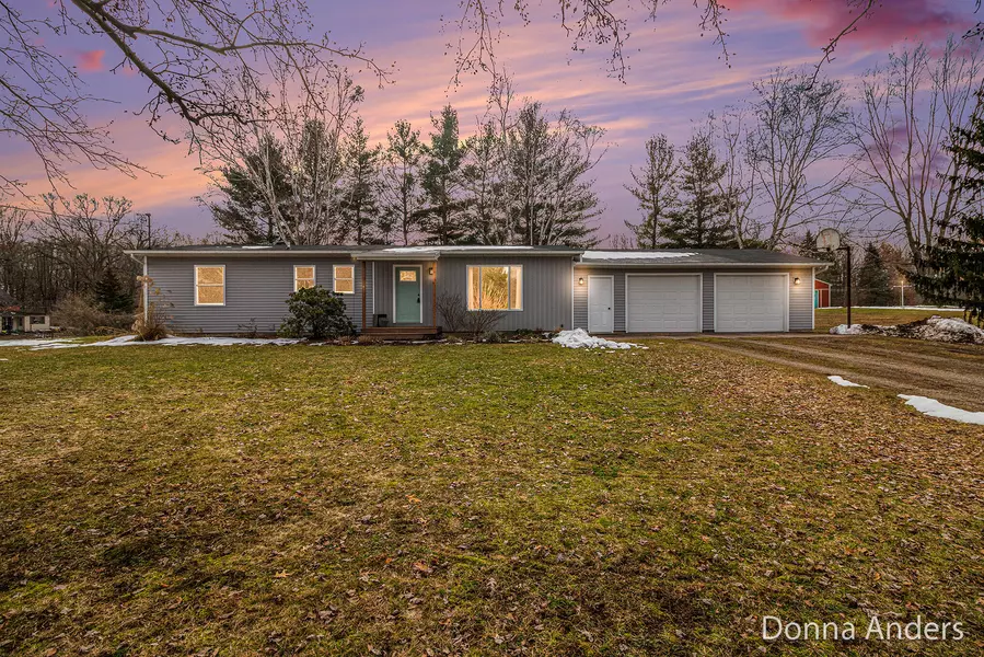 11090 5 Mile NE Road, Lowell, MI 49331
