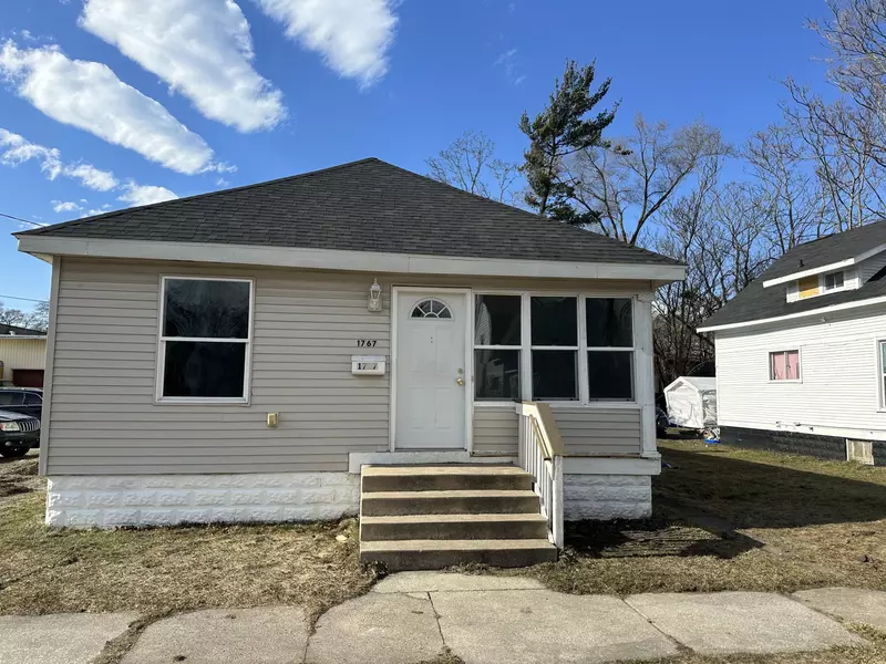 1767 Pine Street, Muskegon, MI 49442