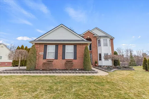 20908 Oak Tree Drive,  South Lyon,  MI 48178