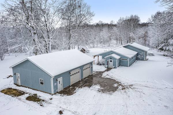 7504 W Van Buren Street, Hesperia, MI 49421