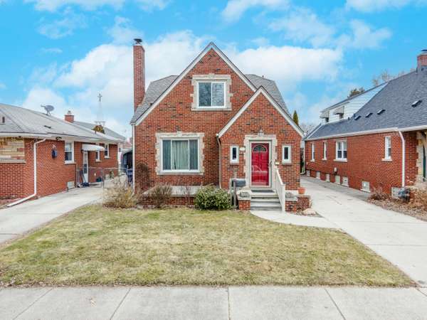 1054 Liberty Avenue, Lincoln Park, MI 48146