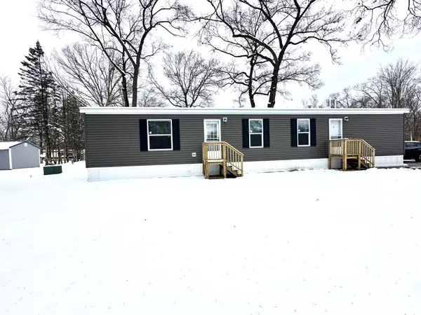 2361 Oak Street, Twin Lake, MI 49457