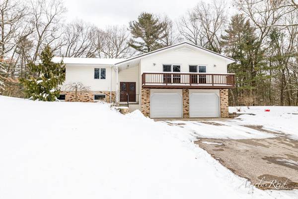 5666 N Staple, Twin Lake, MI 49457