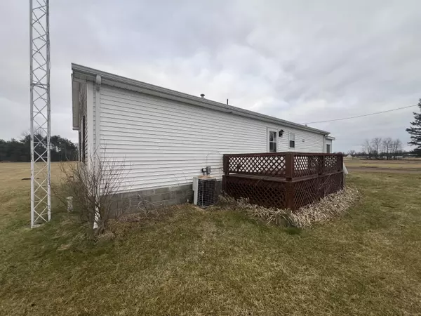 Grant, MI 49327,11643 S Peach Avenue