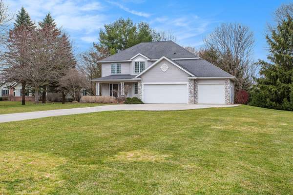 4701 Sunflower Ridge NE Drive, Ada, MI 49301