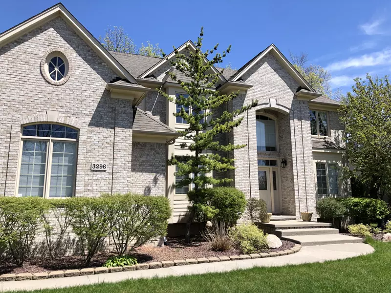 3296 Paramount Lane, Auburn Hills, MI 48326