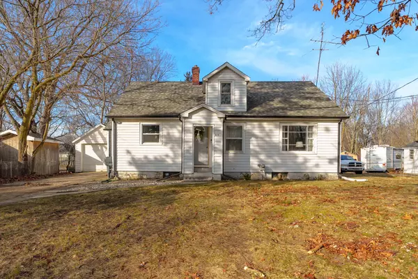 615 E Berrien Street, Paw Paw, MI 49079