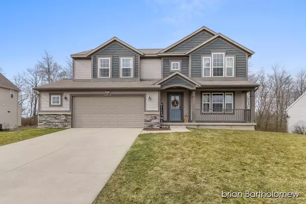 6353 W canterbury NE Drive, Belmont, MI 49306