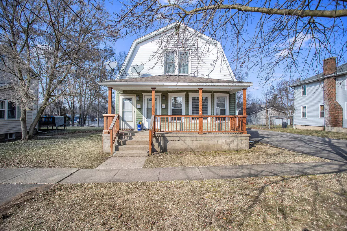 Marshall, MI 49068,828 W Green Street