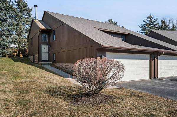 583 Echo Court, Saline, MI 48176