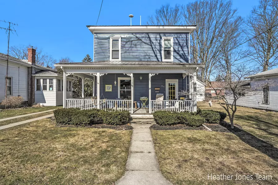 214 W Orange Street, Greenville, MI 48838