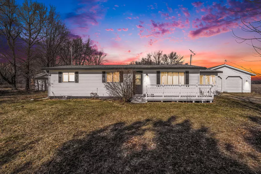 6740 W Fenwick Road, Greenville, MI 48838