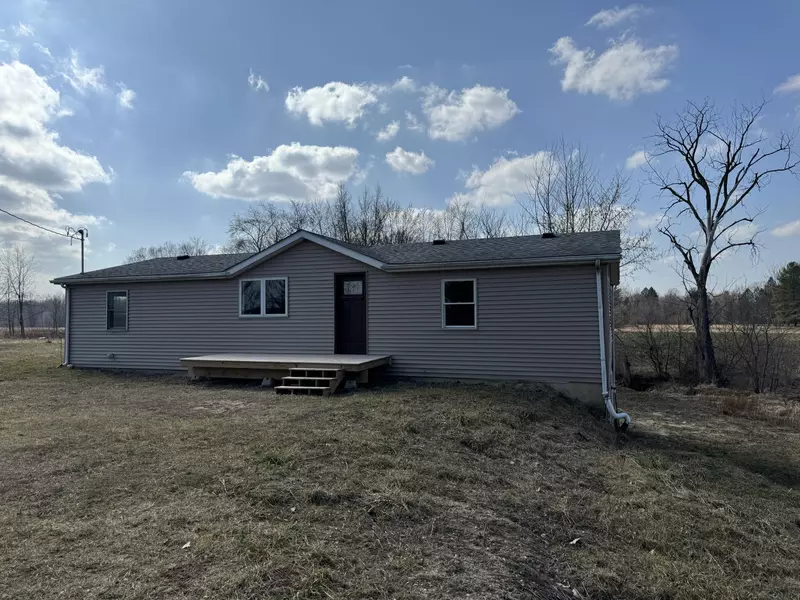 38101 28th Avenue, Gobles, MI 49055
